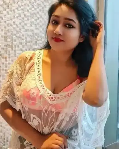 Escort Chhuikhadan